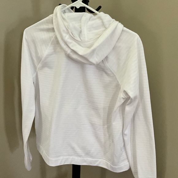 The North Face White Hoodie - Picture 3 of 5